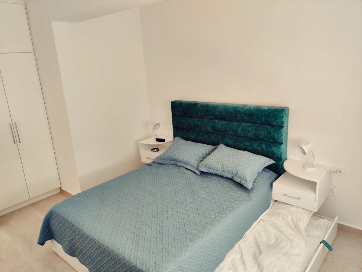 Saranda Terrace Apt. Rooms Bagian luar foto